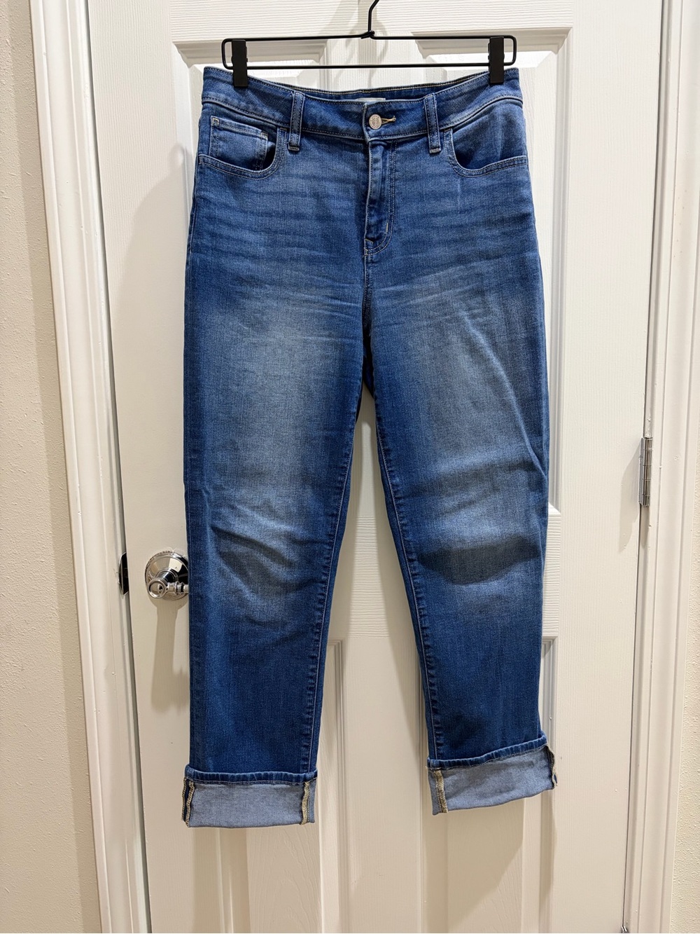 Maurices Women's Blue Denim Jeans - Classic Mid Wash